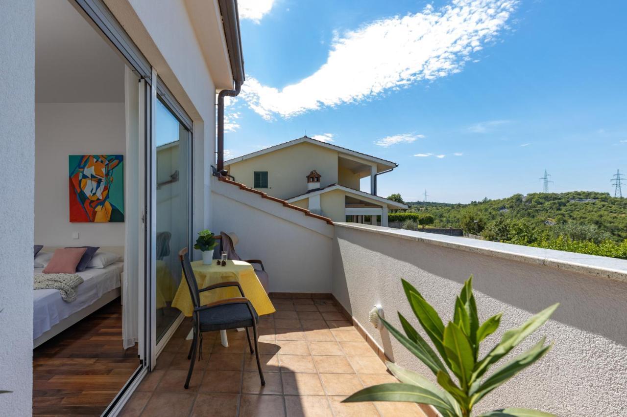 Terra Magica Deluxe Apartment Or Room With Private Parking, Terrace And Sea View Rijeka Eksteriør bilde