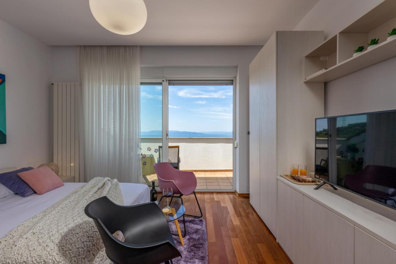 Terra Magica Deluxe Apartment Or Room With Private Parking, Terrace And Sea View Rijeka Eksteriør bilde