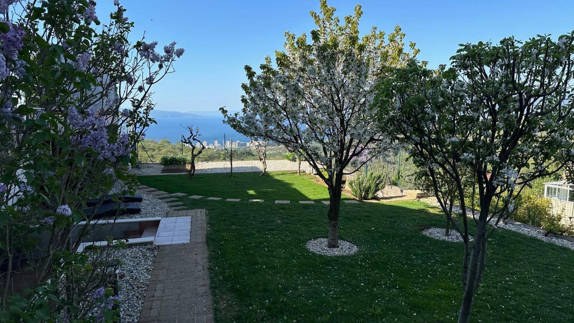 Terra Magica Deluxe Apartment Or Room With Private Parking, Terrace And Sea View Rijeka Eksteriør bilde